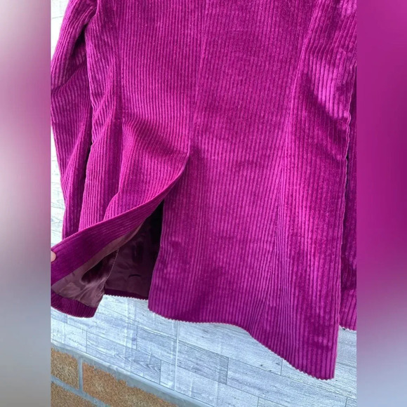 Dries Van Noten
Stretch-Cotton Corduroy Jacket in fuchsia size 38/small - Picture 12 of 17